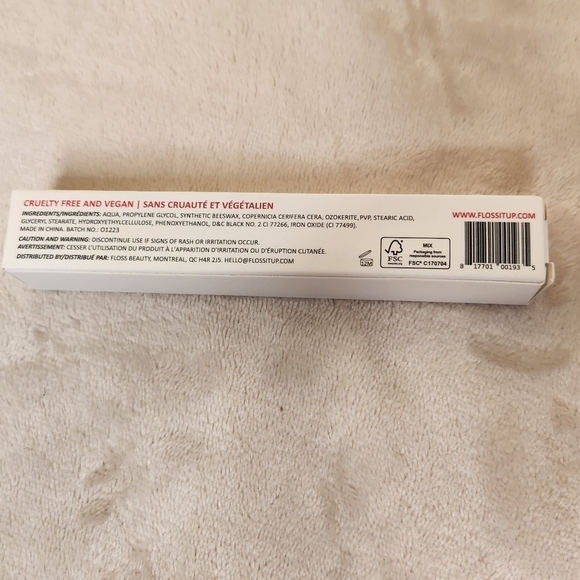 Floss Rise Above Lengthening Mascara Black Full Size - Picture 4 of 6